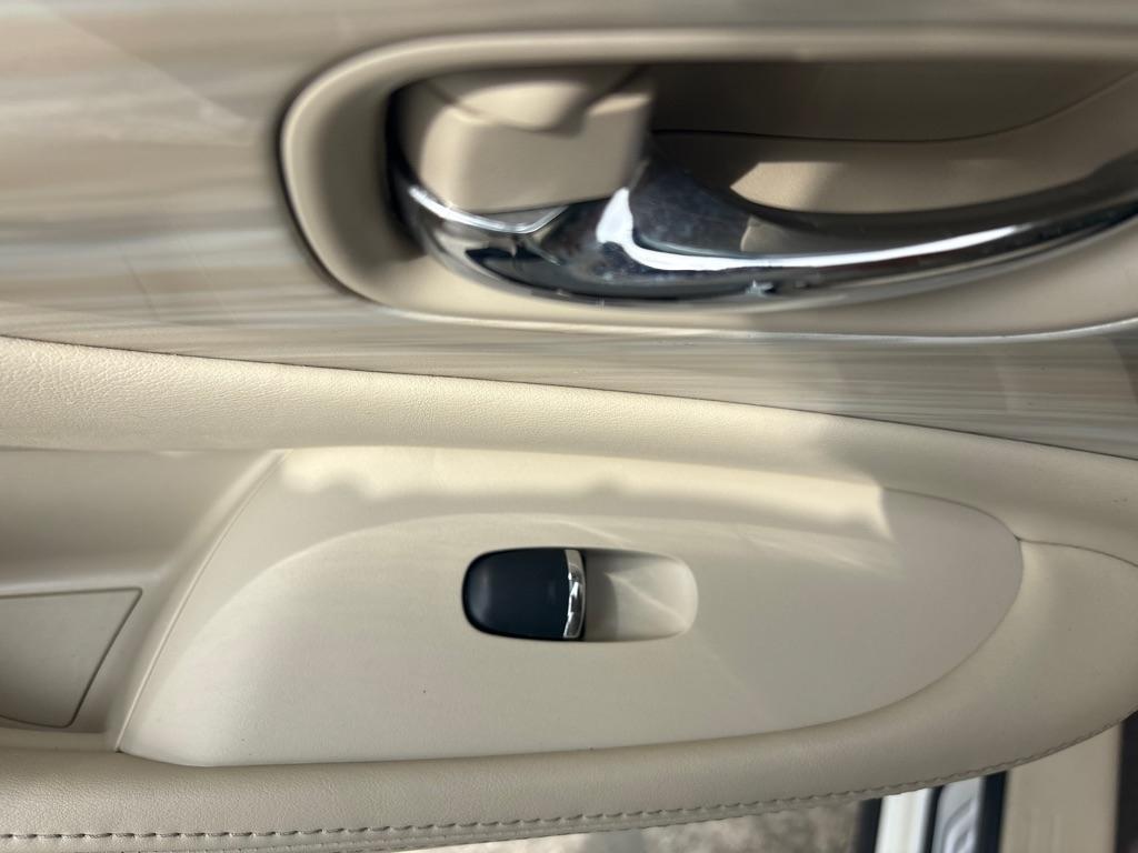 Nissan Murano FWD 4dr SL 2015