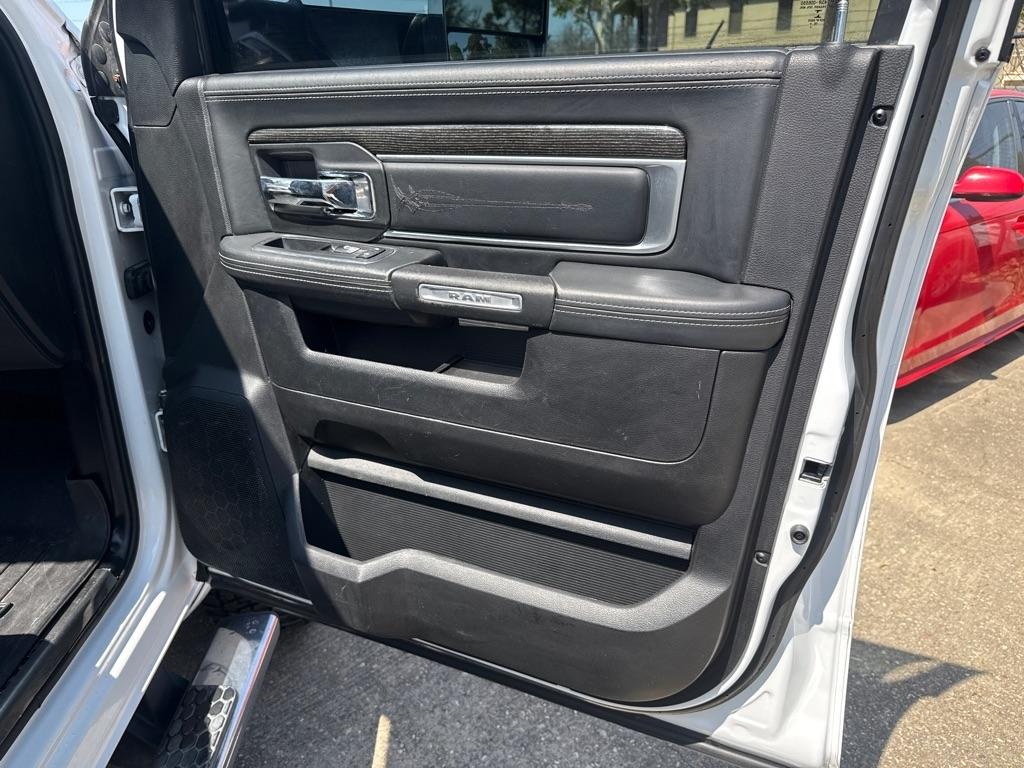 RAM 3500 4WD Crew Cab 169" Longhorn Limited 2016