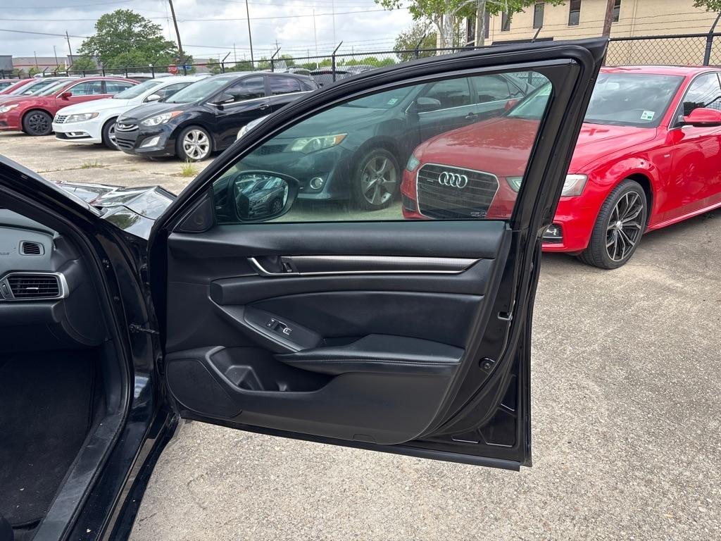 Honda Accord Sedan Sport 2.0T Auto 2018