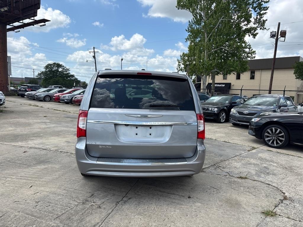 Chrysler Town & Country 4dr Wgn LX 2015
