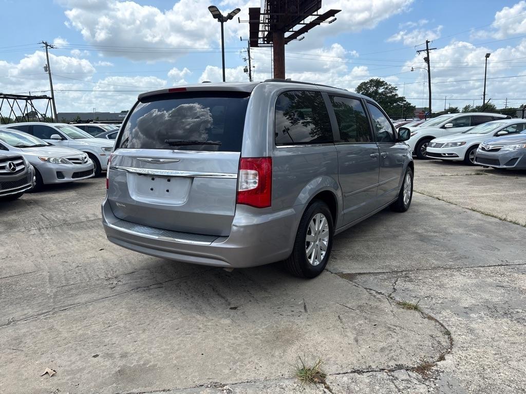 Chrysler Town & Country 4dr Wgn LX 2015