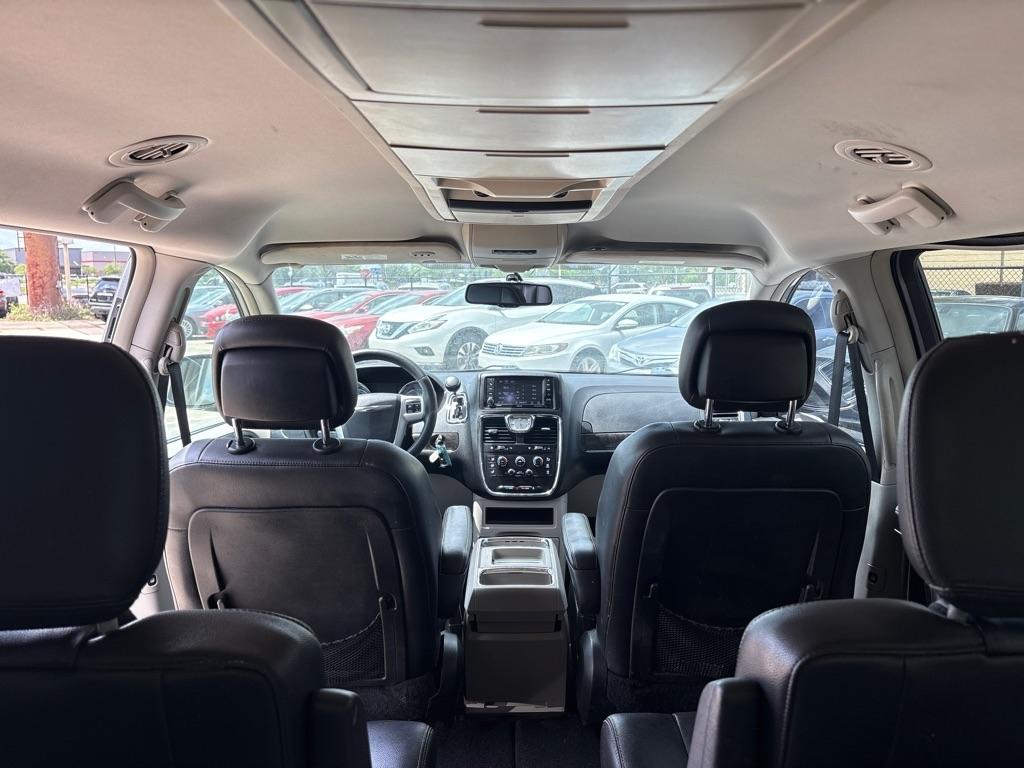 Chrysler Town & Country 4dr Wgn LX 2015