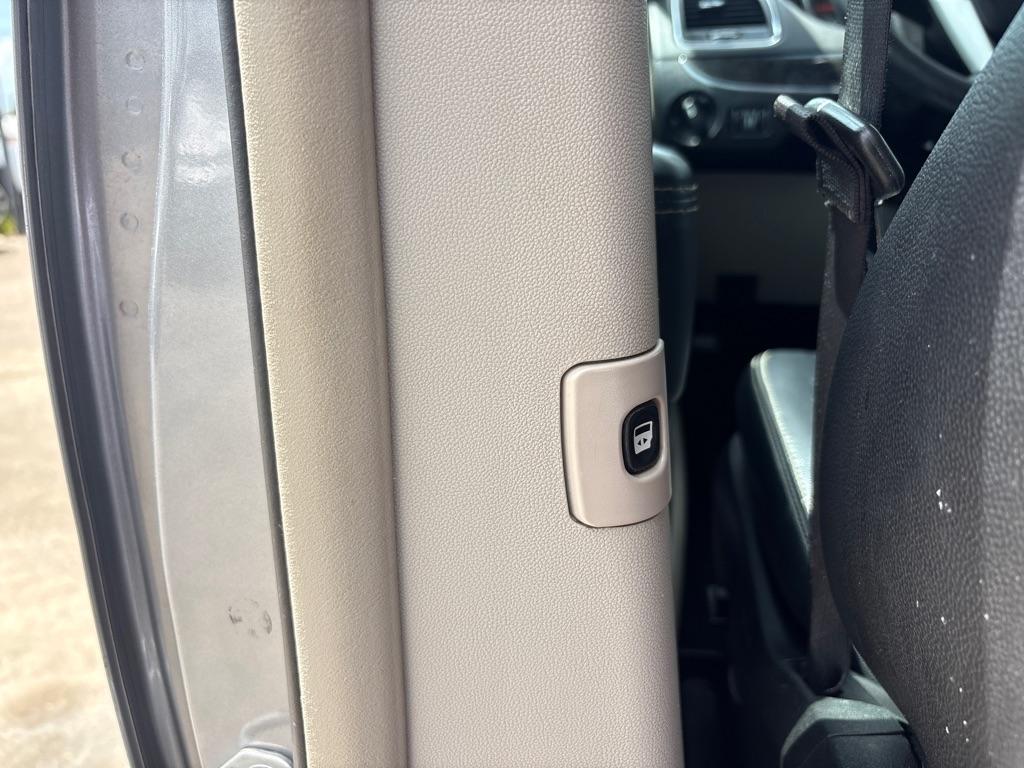 Chrysler Town & Country 4dr Wgn LX 2015