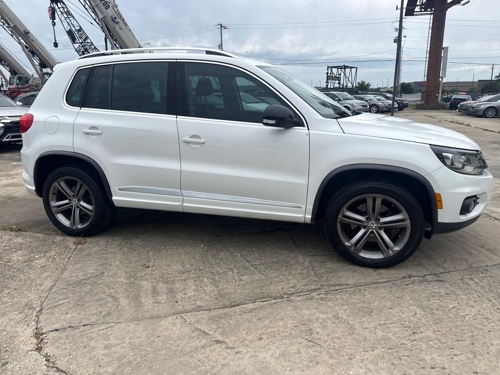 Volkswagen Tiguan 2.0T Sport FWD 2017