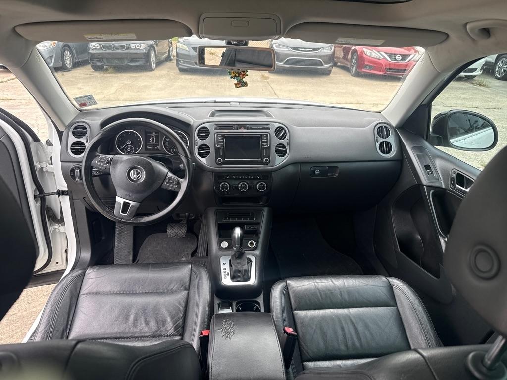 Volkswagen Tiguan 2.0T Sport FWD 2017