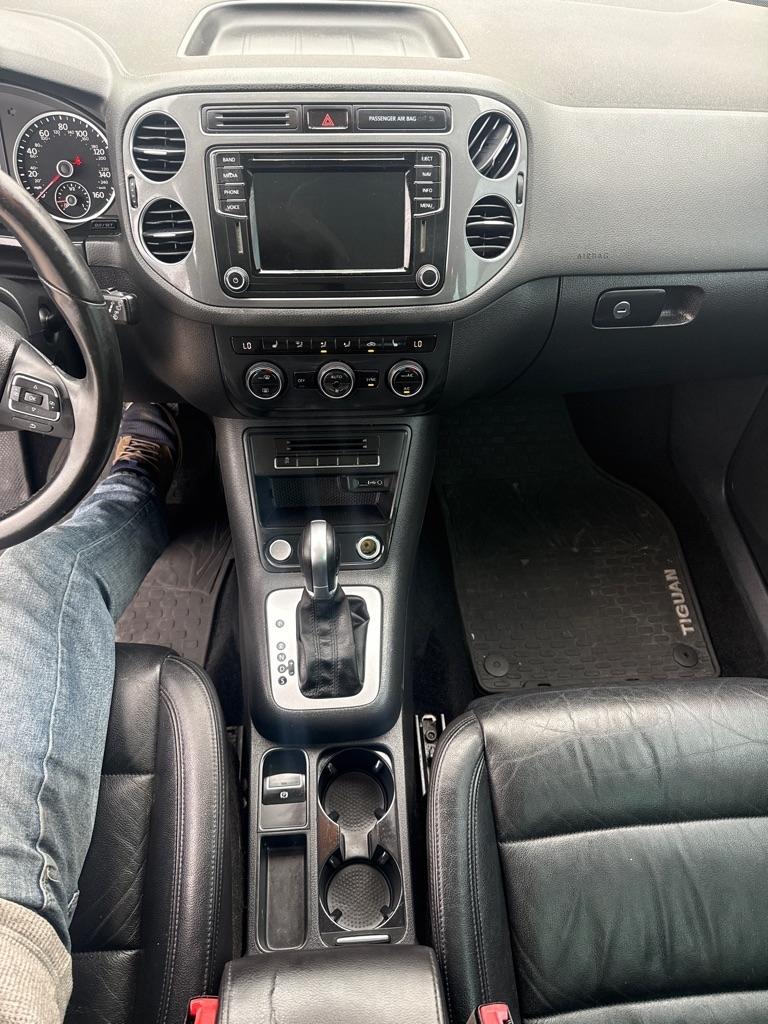 Volkswagen Tiguan 2.0T Sport FWD 2017