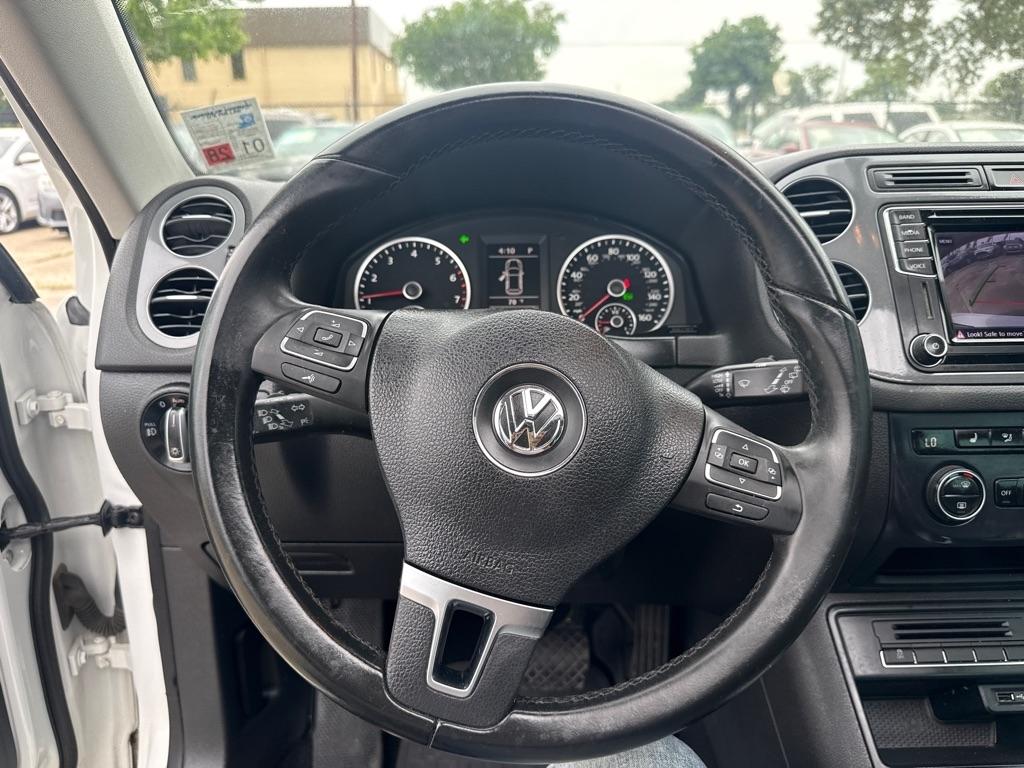 Volkswagen Tiguan 2.0T Sport FWD 2017