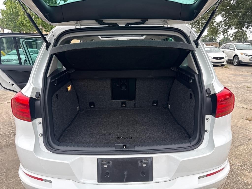 Volkswagen Tiguan 2.0T Sport FWD 2017