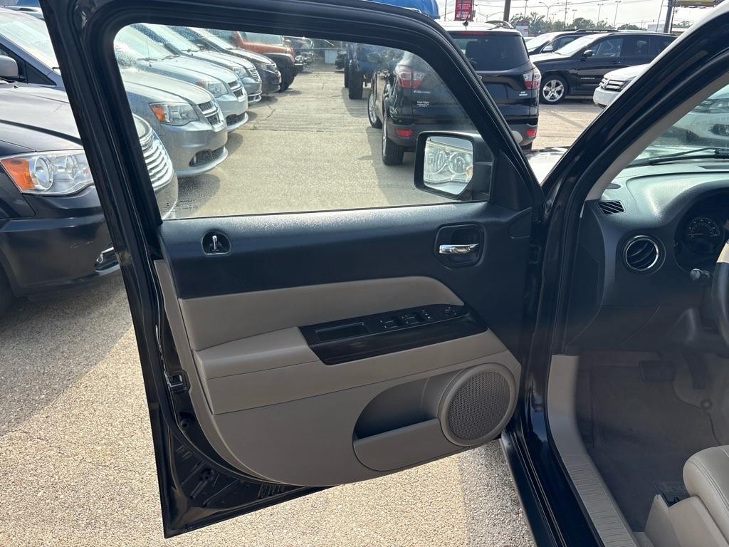 Jeep Patriot FWD 4dr Altitude 2014