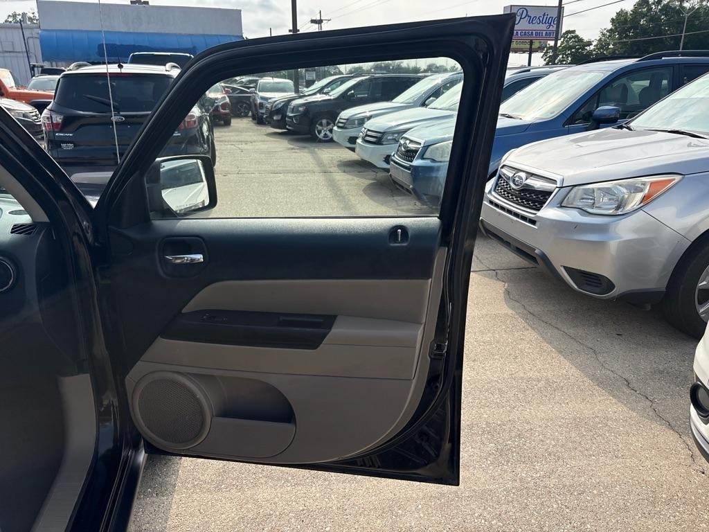 Jeep Patriot FWD 4dr Altitude 2014