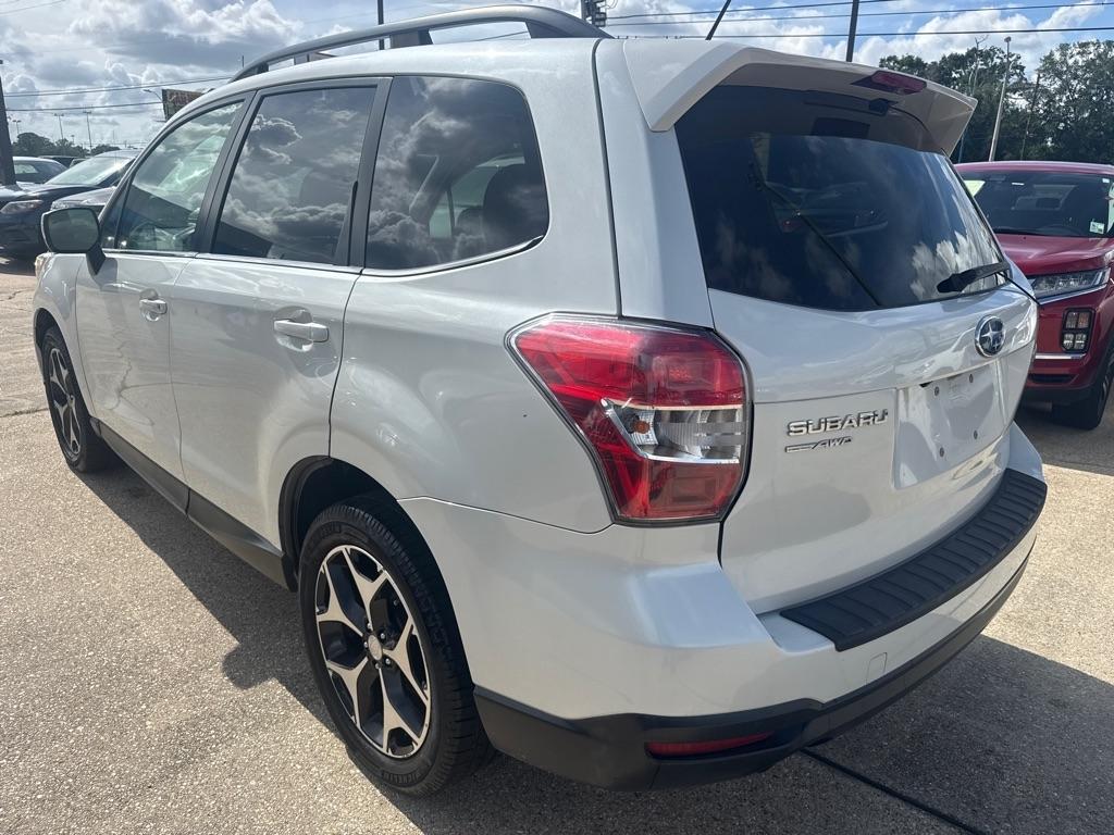 Subaru Forester 4dr CVT 2.0XT Premium 2015