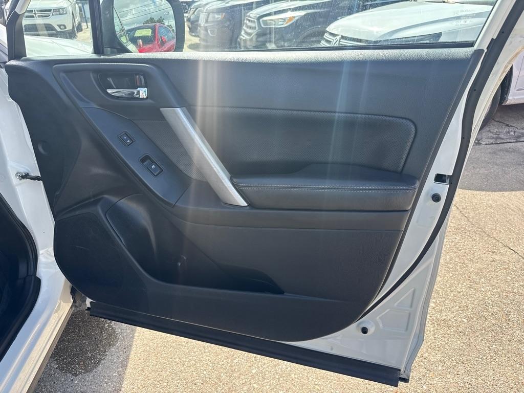 Subaru Forester 4dr CVT 2.0XT Premium 2015