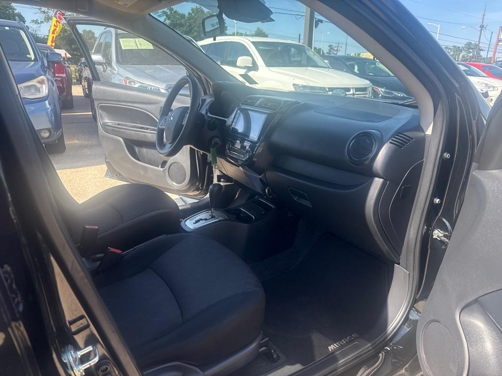 Mitsubishi Mirage ES CVT 2021