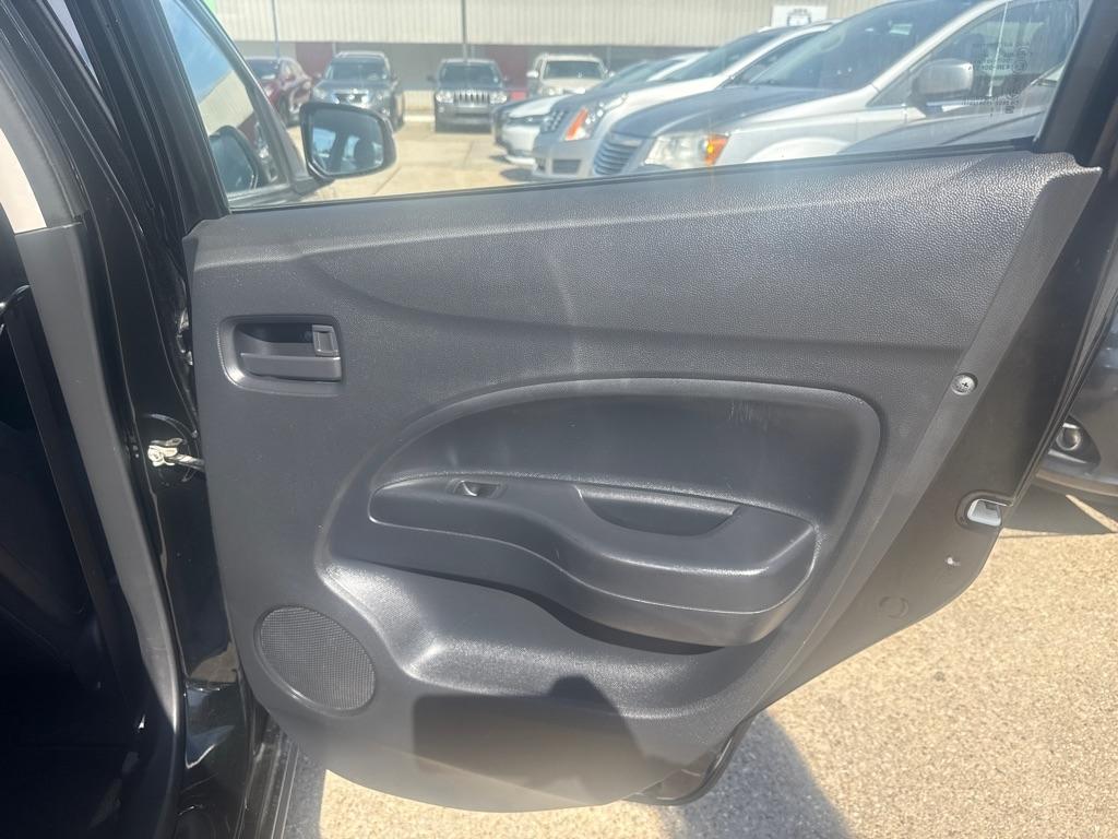 Mitsubishi Mirage ES CVT 2021