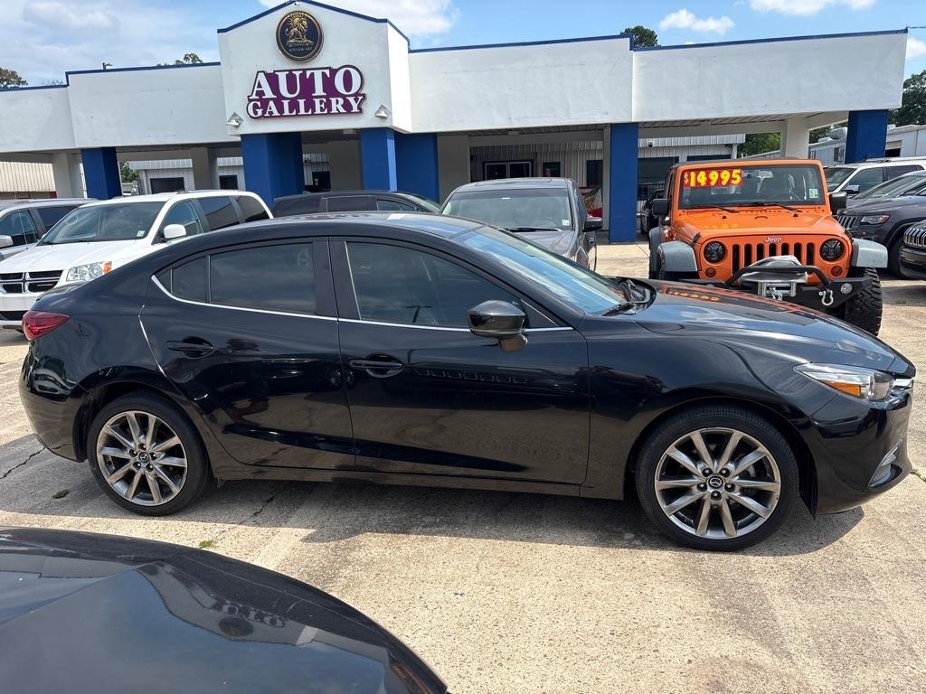 Mazda Mazda3 4-Door Touring Auto 2018