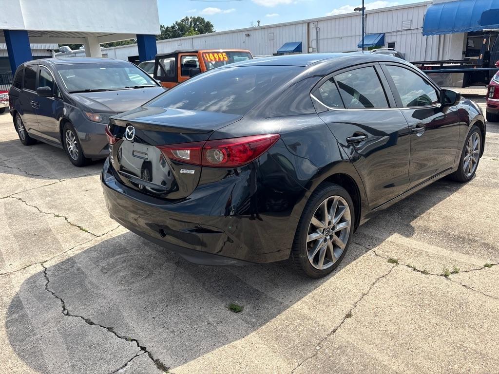 Mazda Mazda3 4-Door Touring Auto 2018