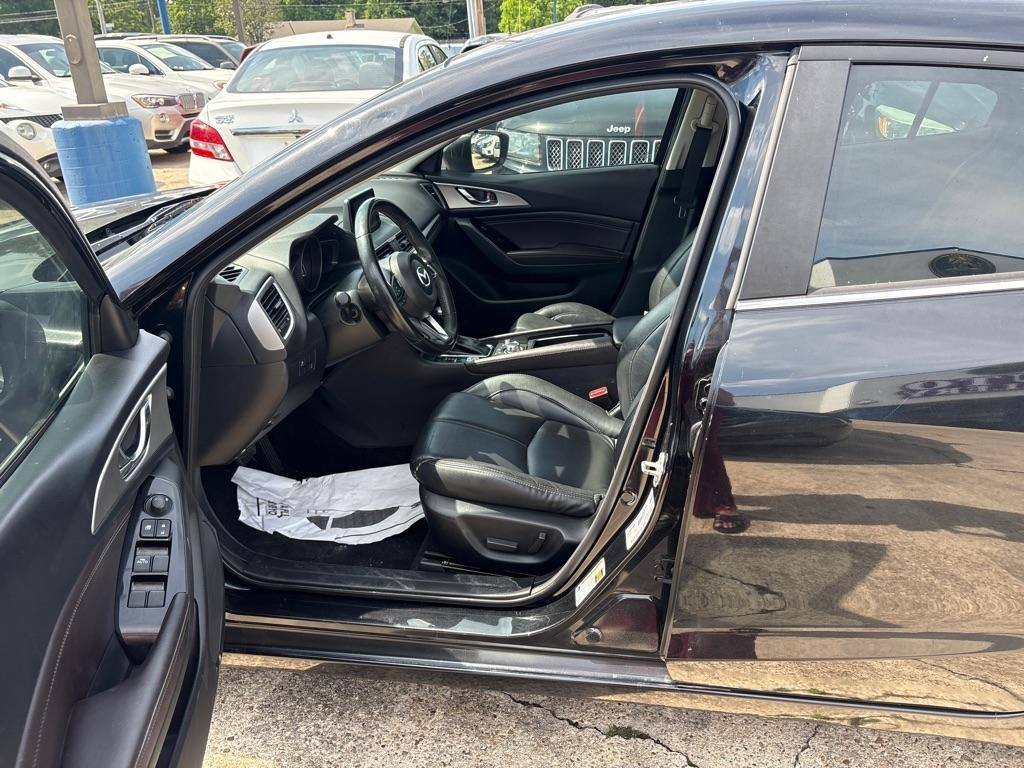 Mazda Mazda3 4-Door Touring Auto 2018