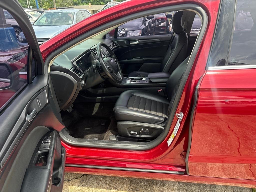 Ford Fusion SE FWD 2018