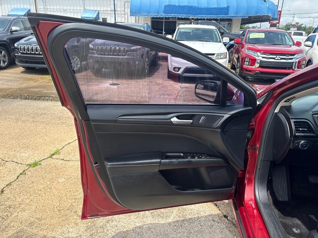 Ford Fusion SE FWD 2018