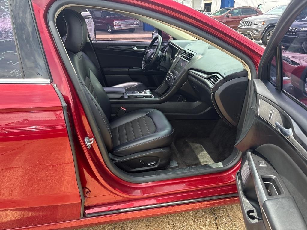Ford Fusion SE FWD 2018