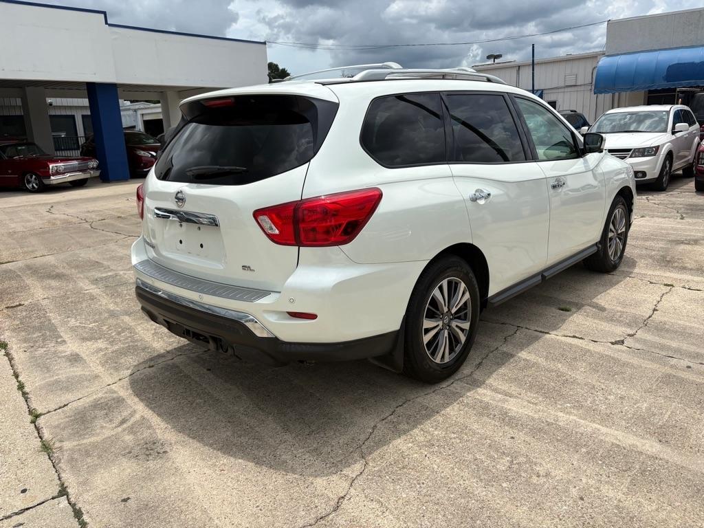 Nissan Pathfinder FWD SL 2017
