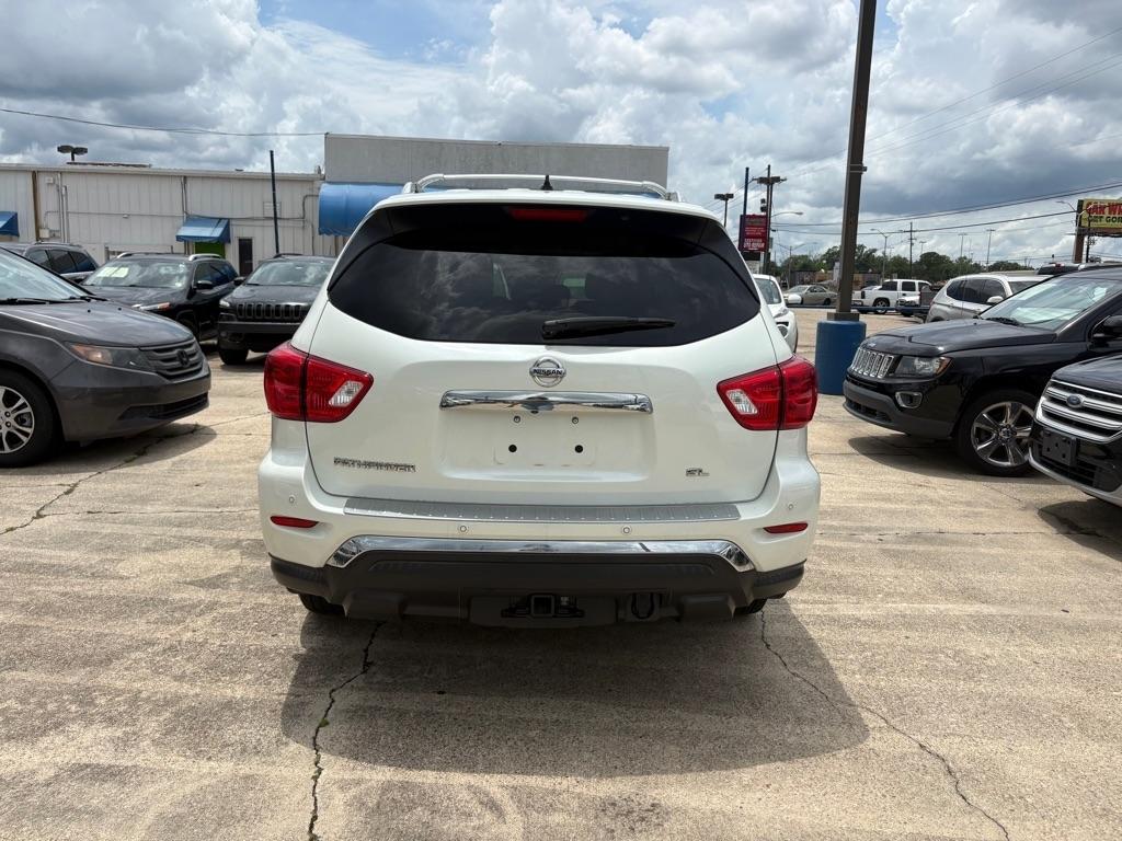 Nissan Pathfinder FWD SL 2017
