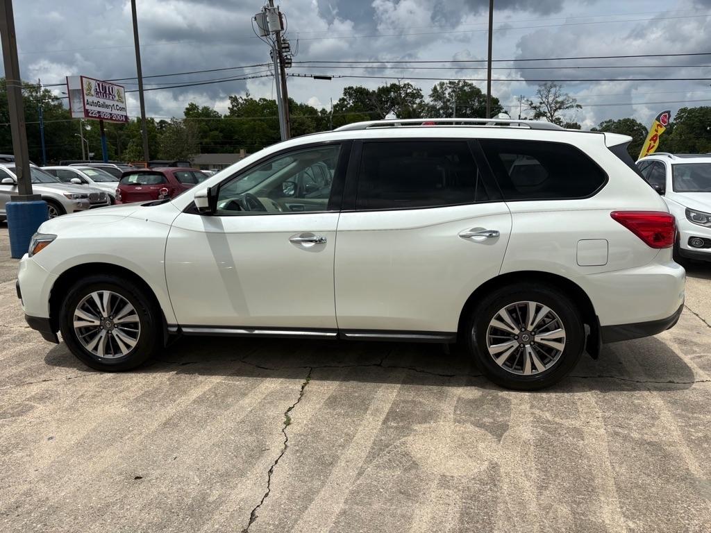Nissan Pathfinder FWD SL 2017
