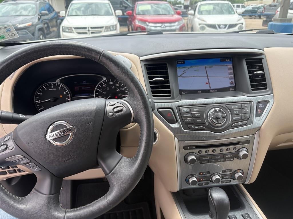 Nissan Pathfinder FWD SL 2017