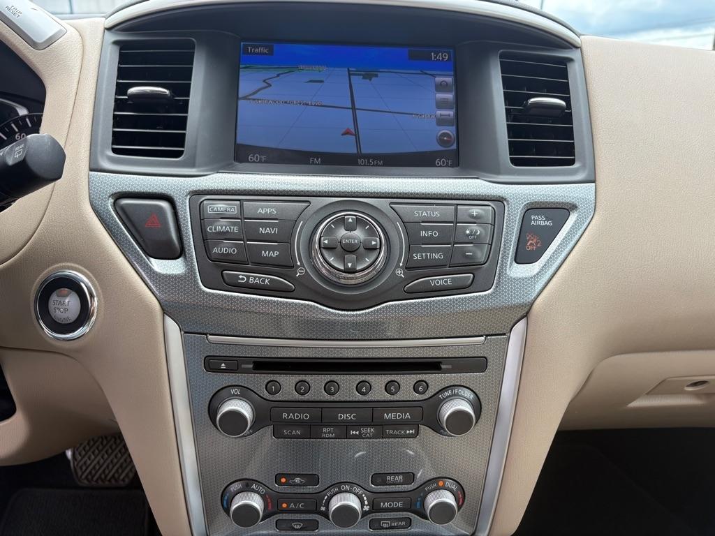 Nissan Pathfinder FWD SL 2017