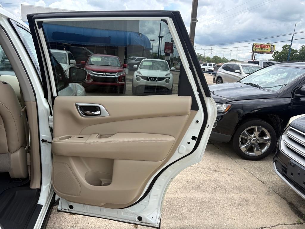 Nissan Pathfinder FWD SL 2017