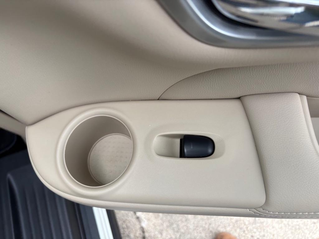 Nissan Pathfinder FWD SL 2017