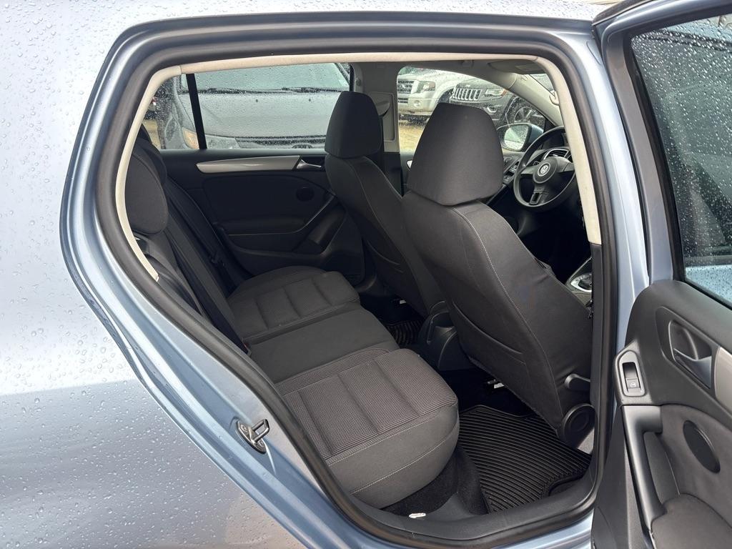 Volkswagen Golf 4dr HB Auto 2011