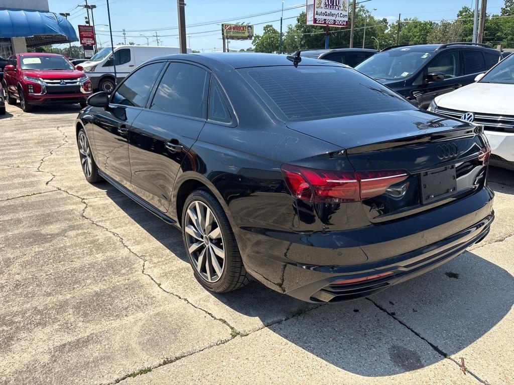 Audi A4 Sedan Premium Plus 40 TFSI quattro 2022