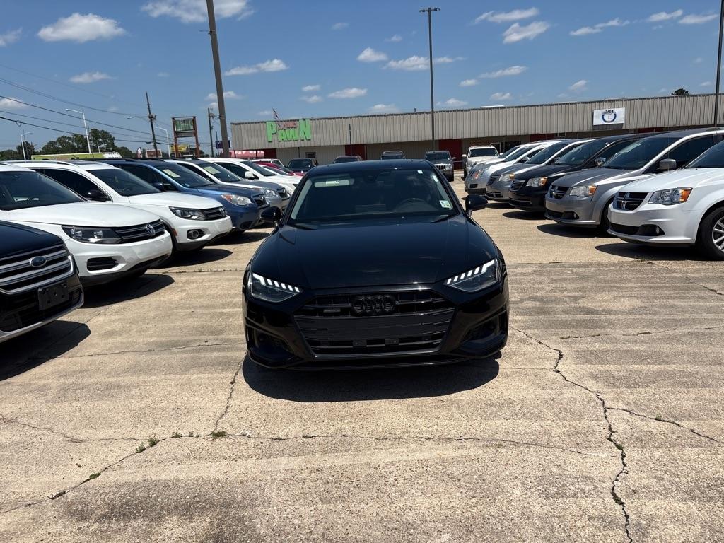 Audi A4 Sedan Premium Plus 40 TFSI quattro 2022