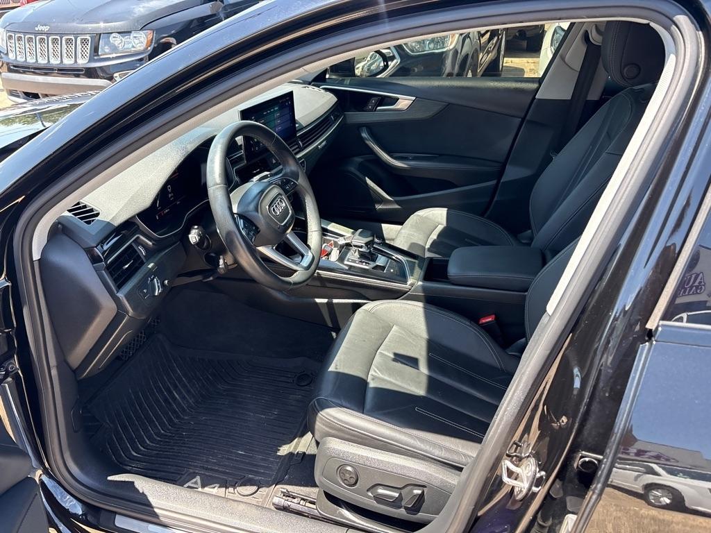 Audi A4 Sedan Premium Plus 40 TFSI quattro 2022