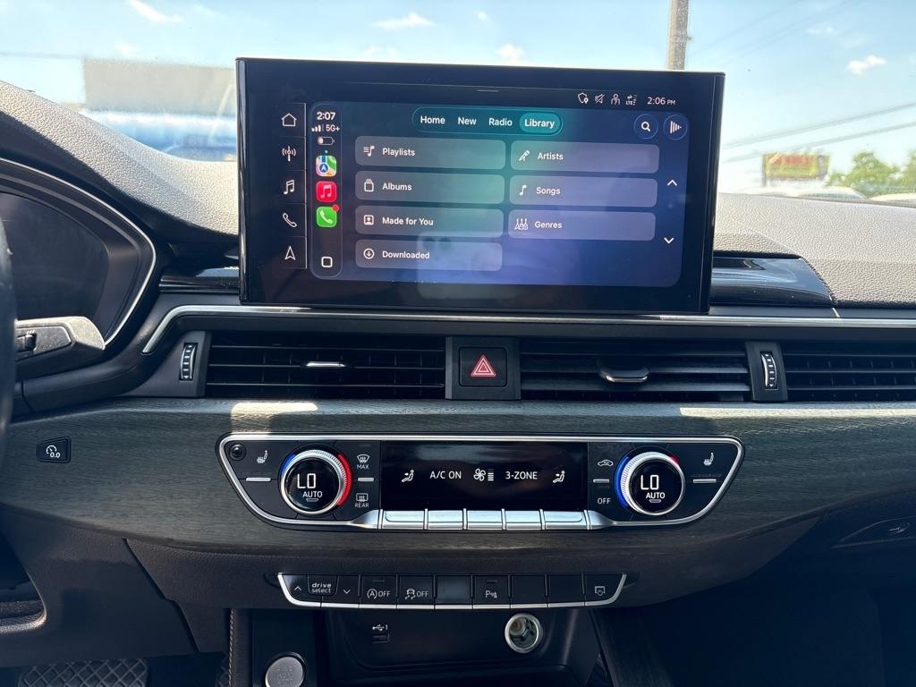 Audi A4 Sedan Premium Plus 40 TFSI quattro 2022