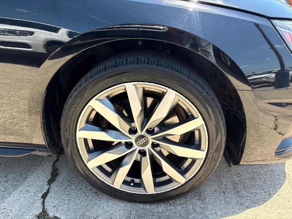 Audi A4 Sedan Premium Plus 40 TFSI quattro 2022