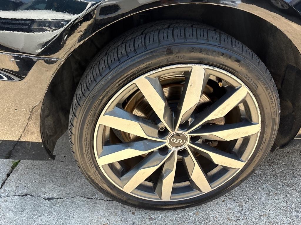 Audi A4 Sedan Premium Plus 40 TFSI quattro 2022