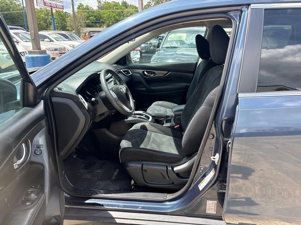 Nissan Rogue FWD 4dr S 2015