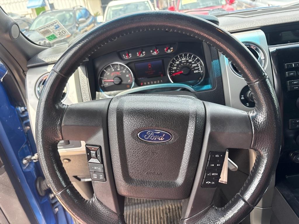 Ford F-150 4WD SuperCrew 145" Platinum 2012