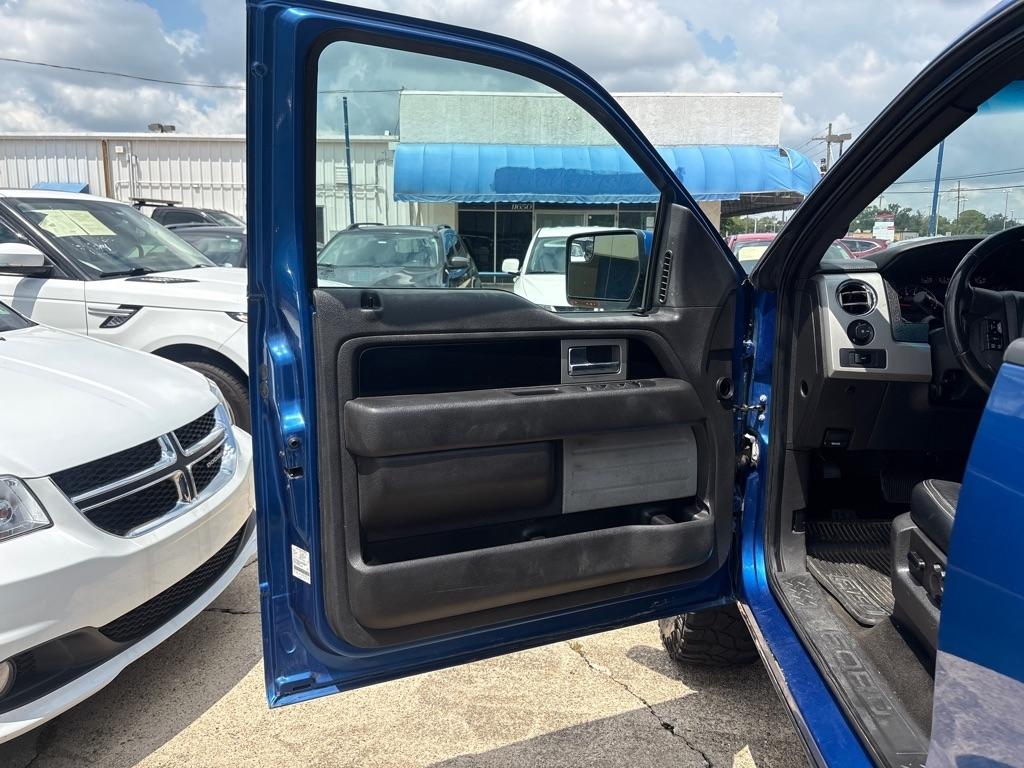 Ford F-150 4WD SuperCrew 145" Platinum 2012
