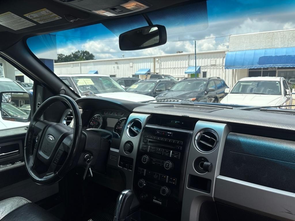 Ford F-150 4WD SuperCrew 145" Platinum 2012