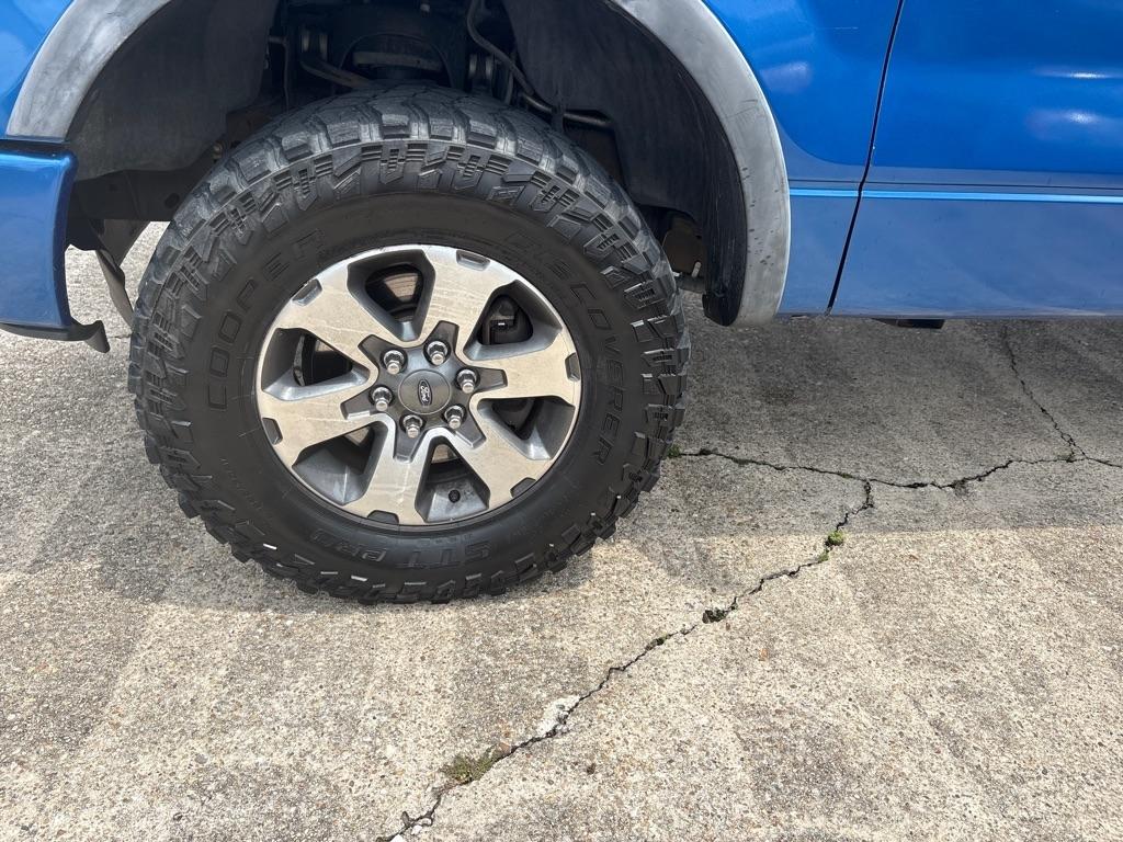 Ford F-150 4WD SuperCrew 145" Platinum 2012