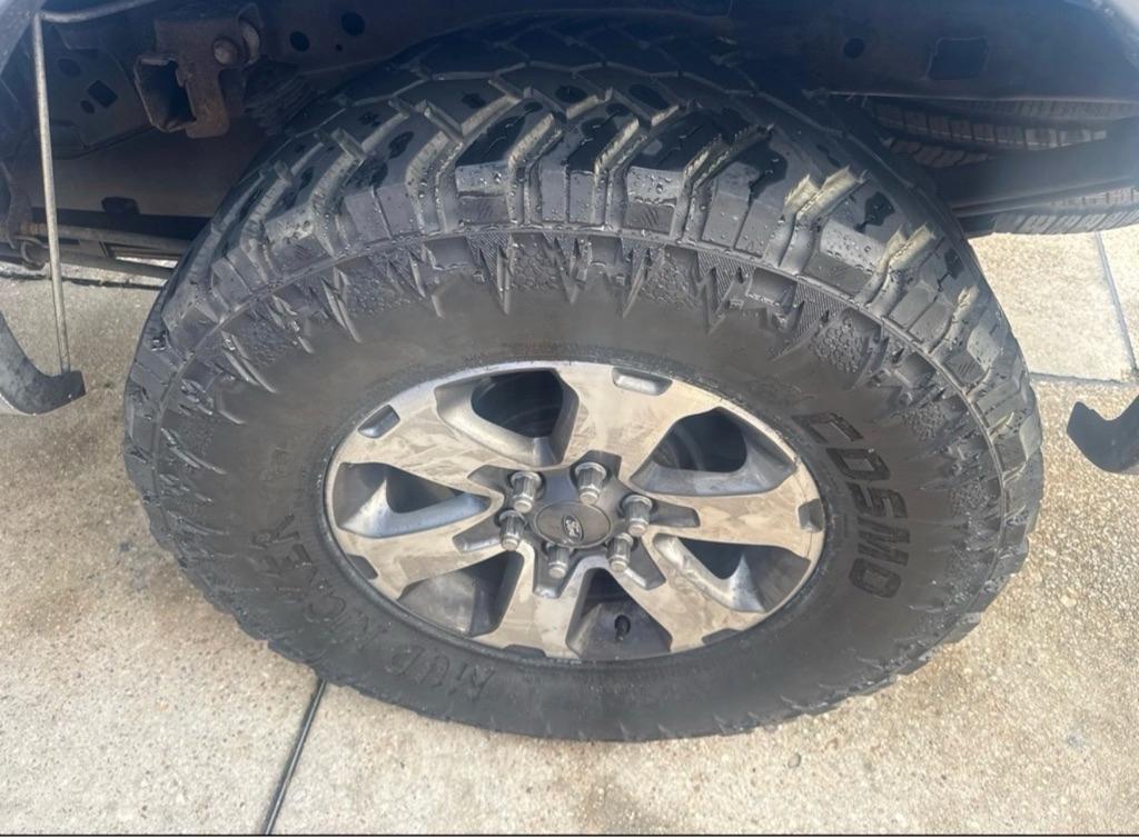 Ford F-150 4WD SuperCrew 145" Platinum 2012