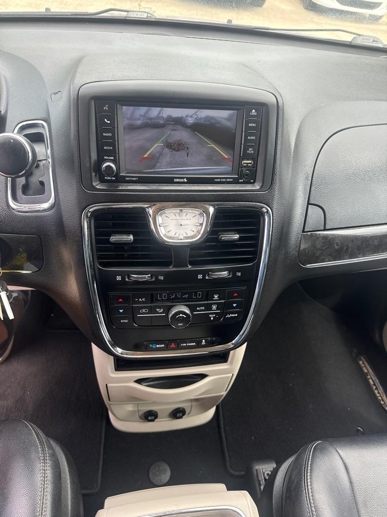 Chrysler Town & Country 4dr Wgn Touring 2015