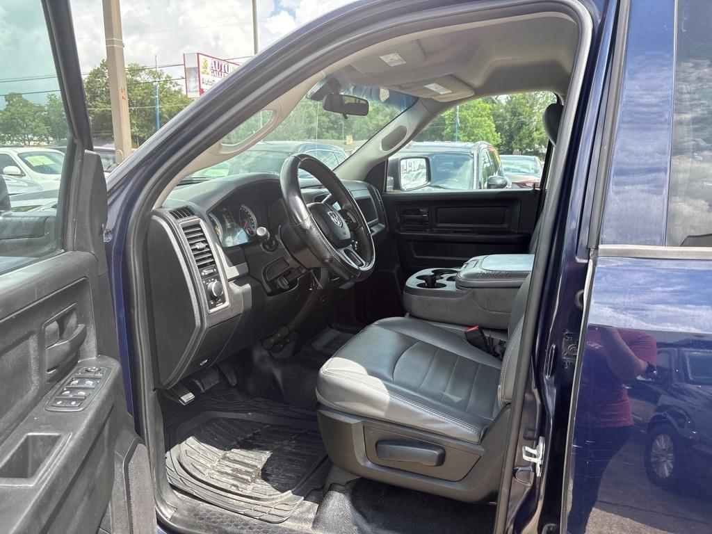 RAM 1500 2WD Crew Cab 140.5" Tradesman 2013
