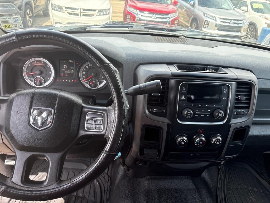 RAM 1500 2WD Crew Cab 140.5" Tradesman 2013
