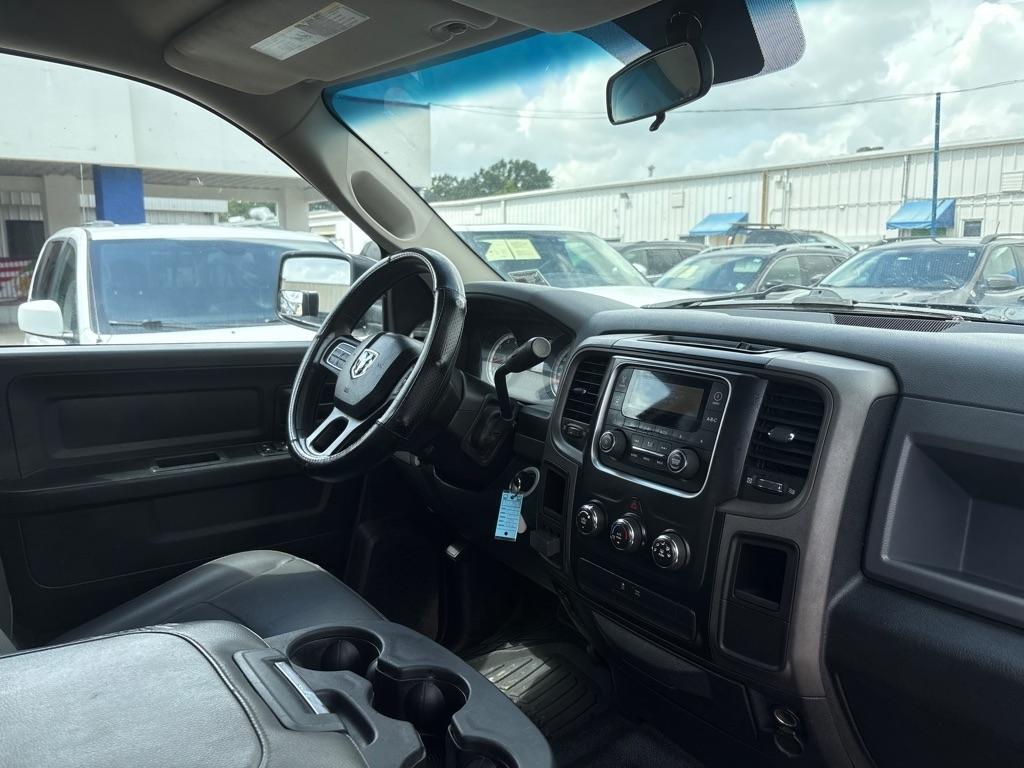 RAM 1500 2WD Crew Cab 140.5" Tradesman 2013