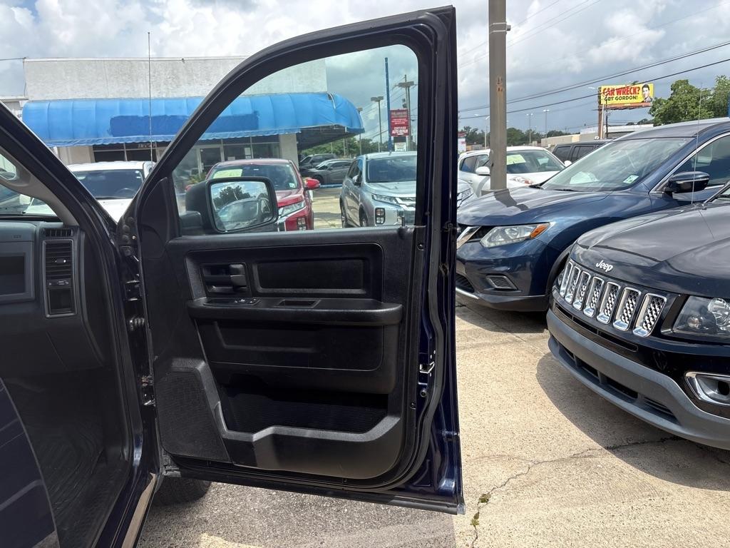 RAM 1500 2WD Crew Cab 140.5" Tradesman 2013