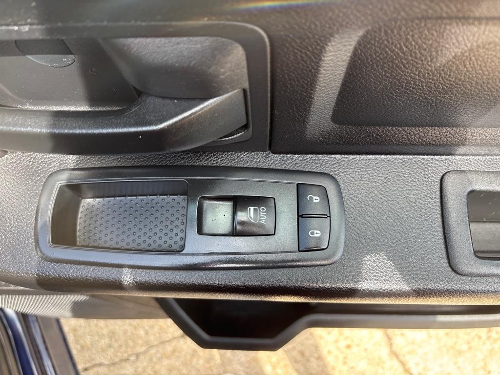 RAM 1500 2WD Crew Cab 140.5" Tradesman 2013